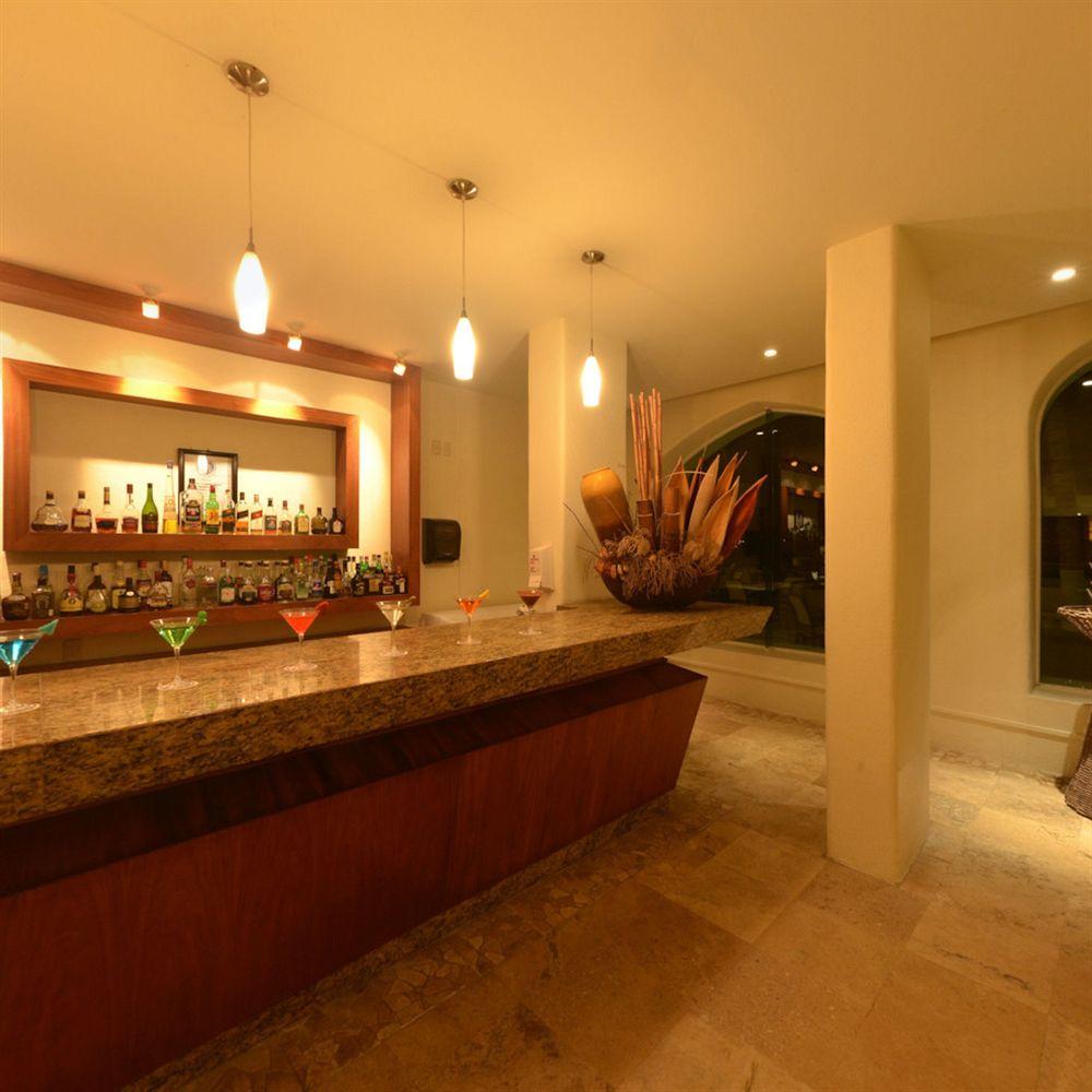 Camino Real Manzanillo Hotel ภายนอก รูปภาพ