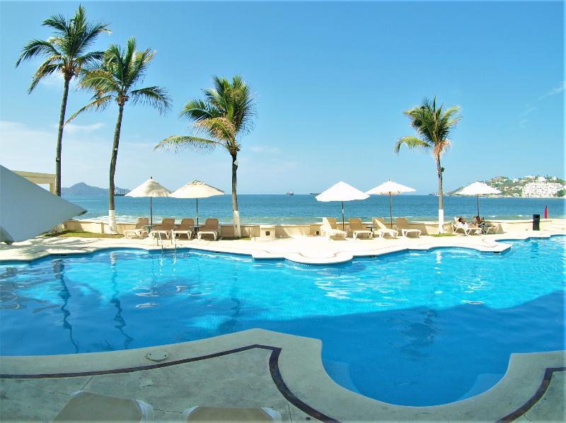 Camino Real Manzanillo Hotel ภายนอก รูปภาพ