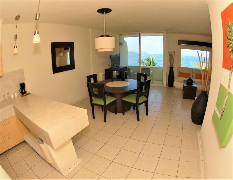 Camino Real Manzanillo Hotel ภายนอก รูปภาพ